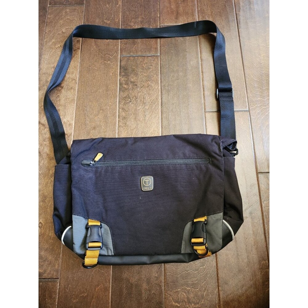 Tumi T-Tech Spell Out Crossbody Messenger Bag Briefcase Carry On Travel Bag